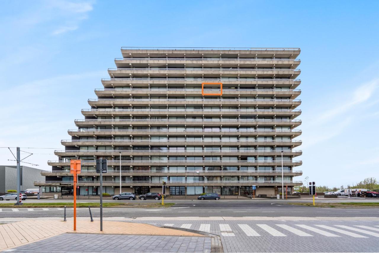 Luxueuze Vakantiestudio Met Zeezicht En Terras In Oostende Eksteriør billede