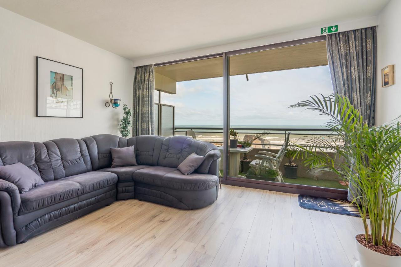 Luxueuze Vakantiestudio Met Zeezicht En Terras In Oostende Eksteriør billede